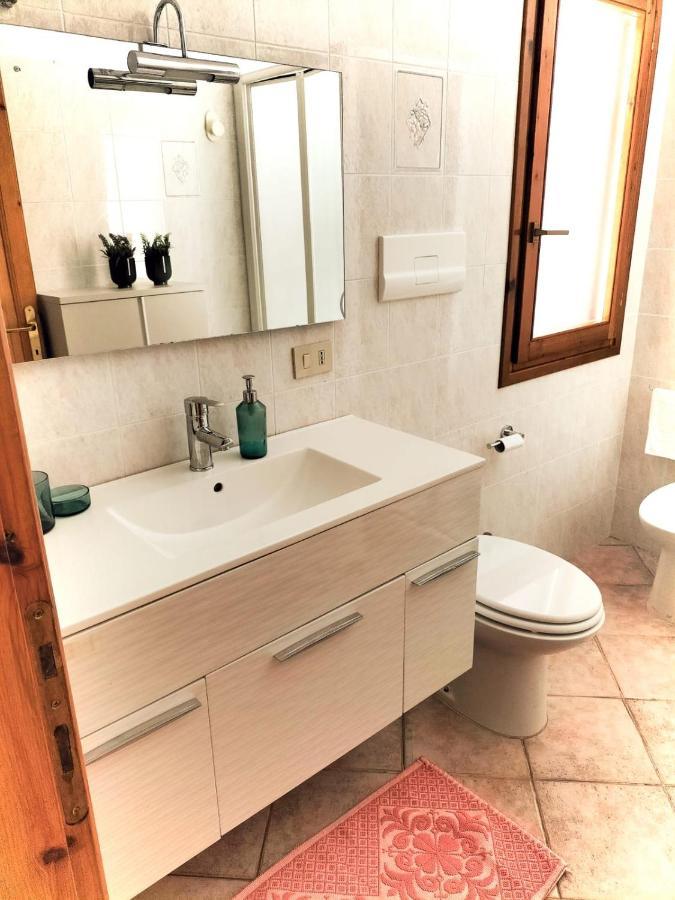 Villa Trilocale Dory A San Teodoro à San Teodoro  Extérieur photo